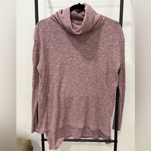 Promesa, long sleeve turtle neck pull over! High low cut